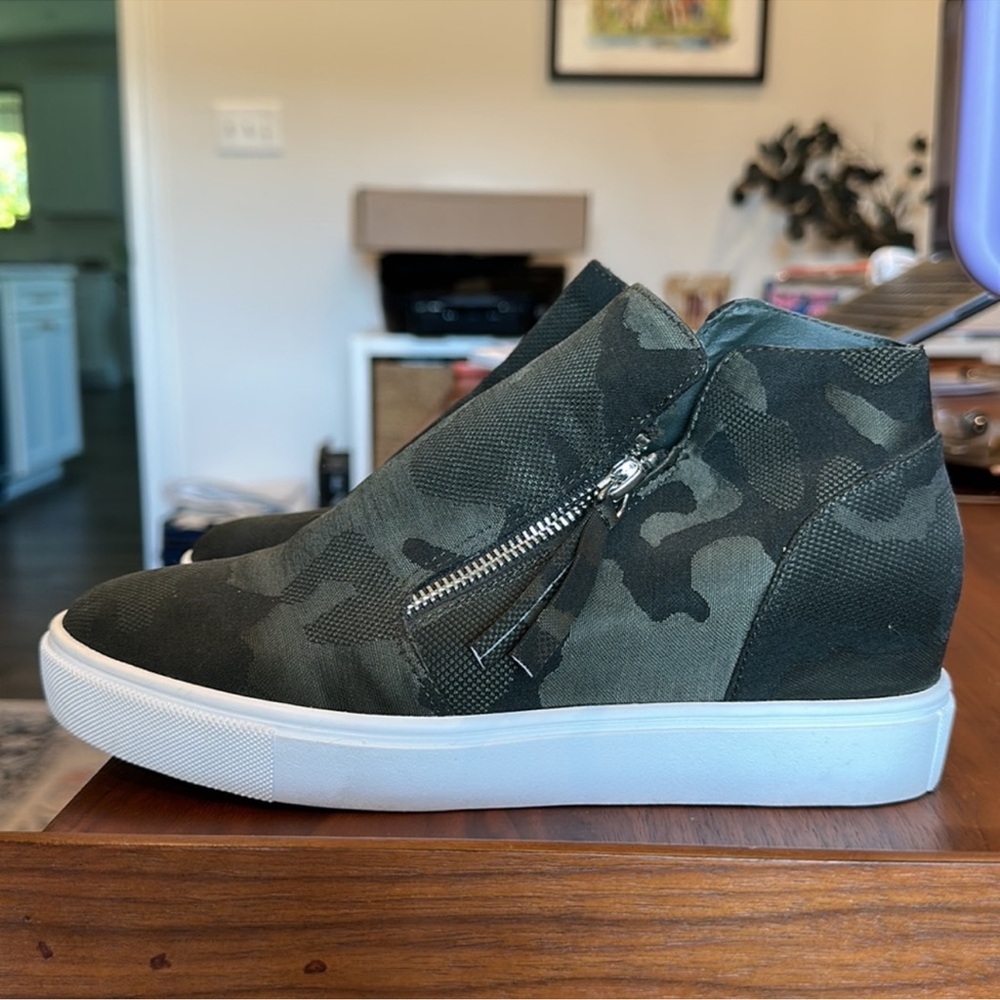 Steve Madden Camouflage High-Top Sneakers with Zipper